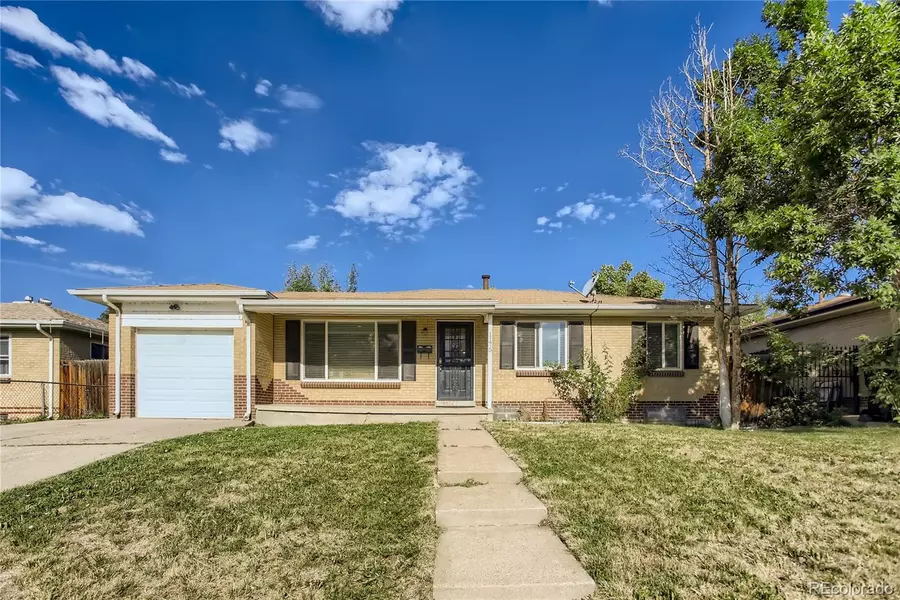 1175 S Gray ST, Lakewood, CO 80232