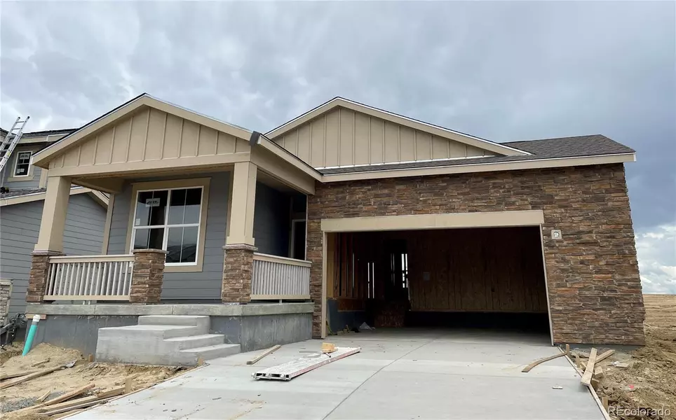 913 Crestone ST, Johnstown, CO 80534