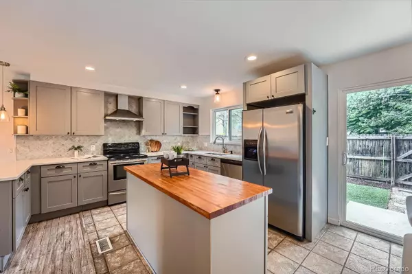 Denver, CO 80237,7372 E Princeton AVE