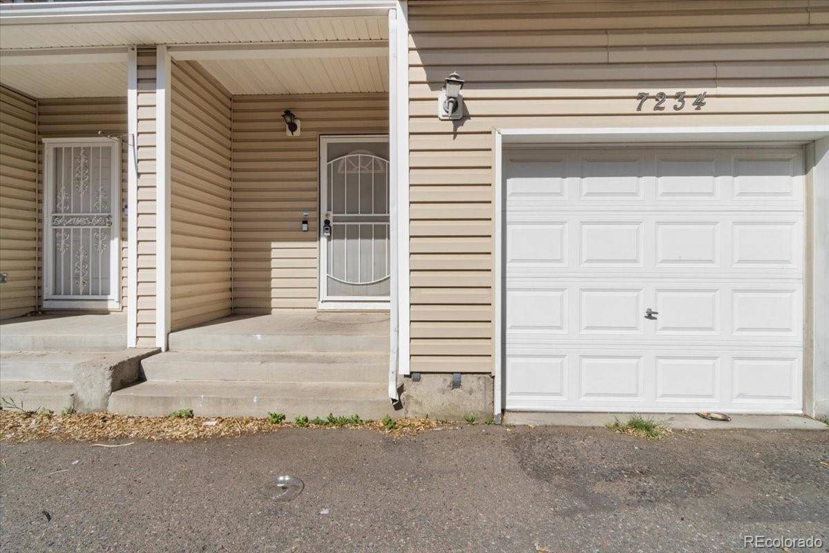 Denver, CO 80207,7234 E 38th AVE