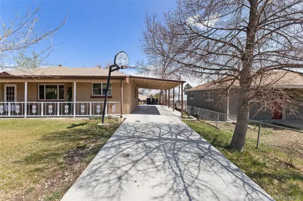 Thornton, CO 80229,9410 Cedar CT