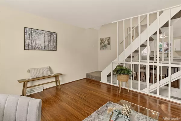 Centennial, CO 80121,5846 S Pearl ST