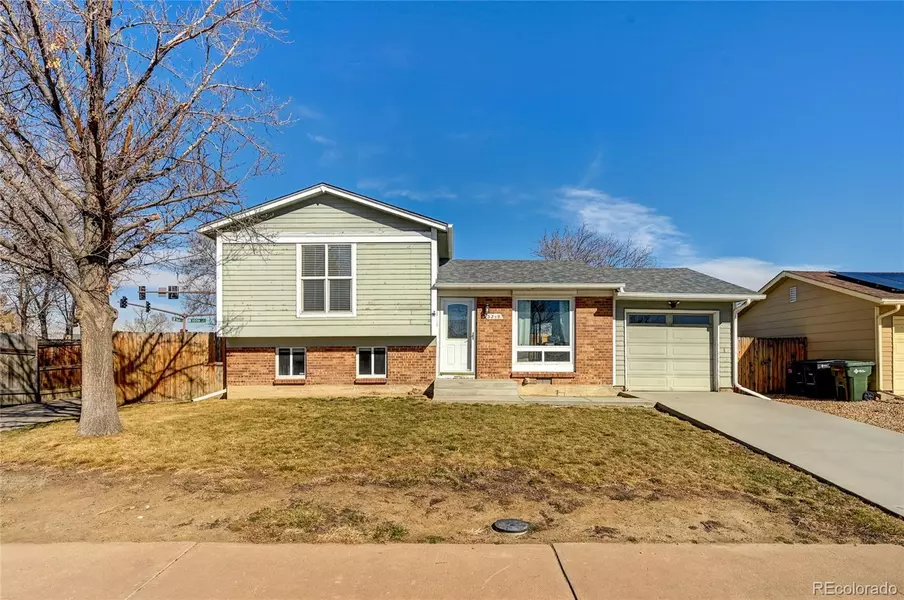 3219 E 99th WAY, Thornton, CO 80229