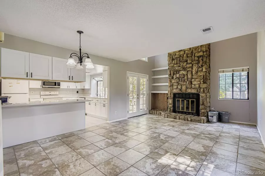 12440 E Pacific CIR #B, Aurora, CO 80014