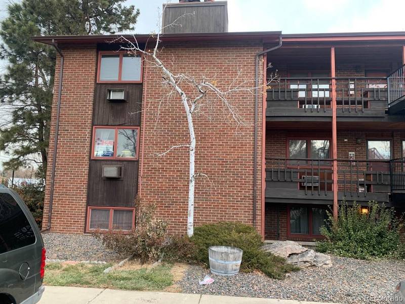 1370 Estes ST #201, Lakewood, CO 80215