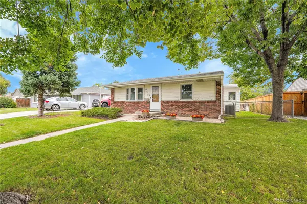 Aurora, CO 80010,832 Geneva ST