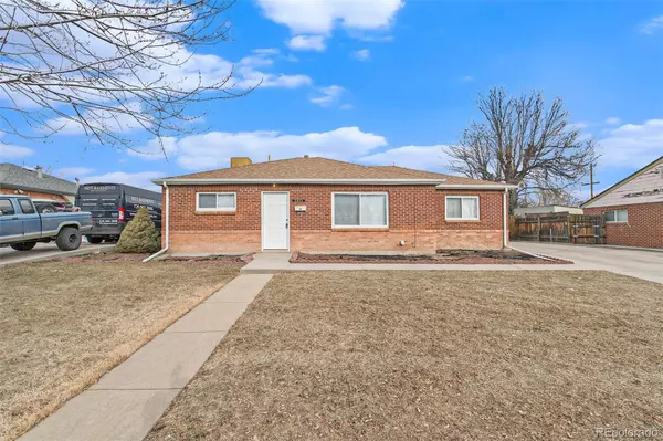 1011 Russell BLVD,  Thornton,  CO 80229