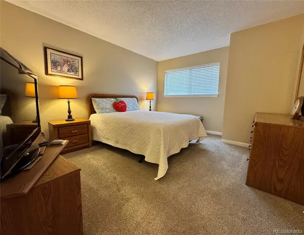 Littleton, CO 80122,7185 S Gaylord ST #D13