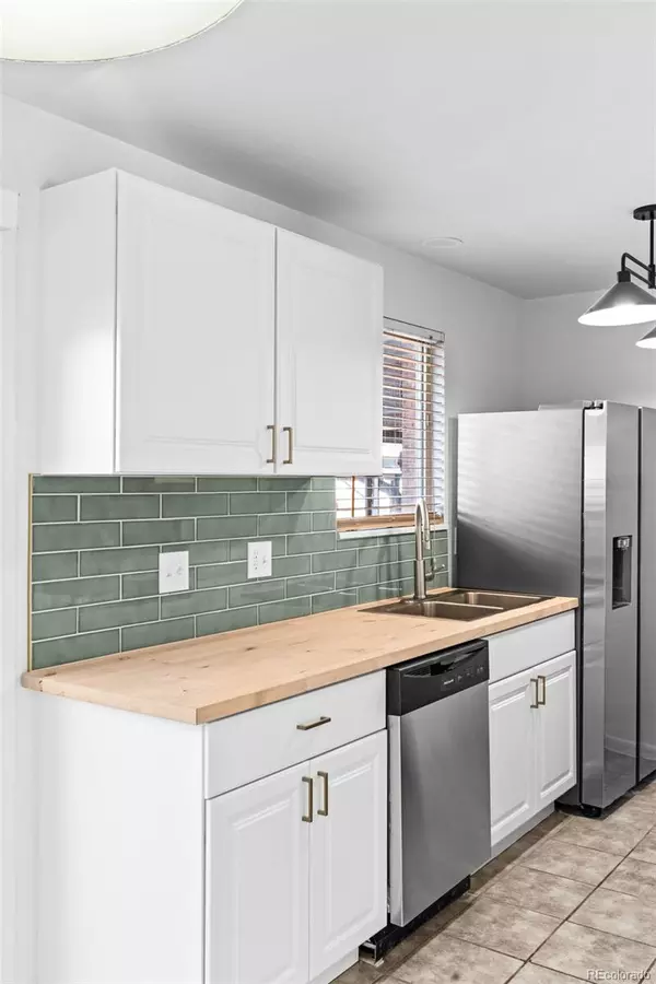 Golden, CO 80401,307 Holman WAY