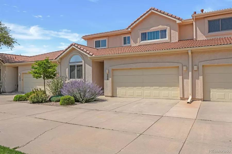 206 Luxury LN, Colorado Springs, CO 80921