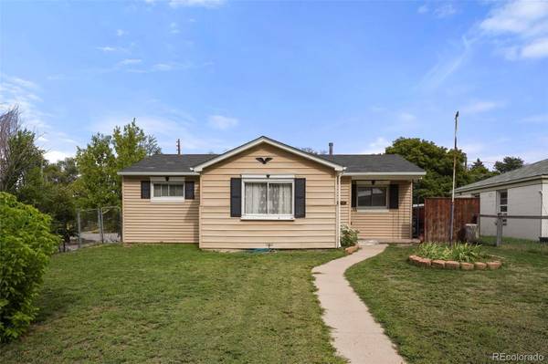 3758 N Saint Paul ST, Denver, CO 80205