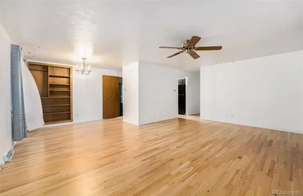 Arvada, CO 80004,6187 Estes CT