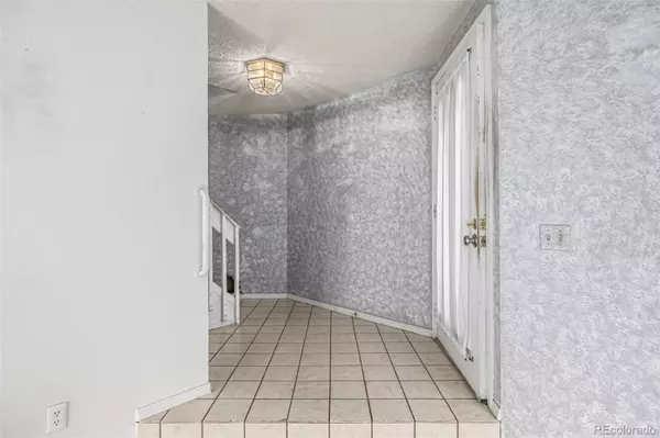 Aurora, CO 80012,93 S Nome ST