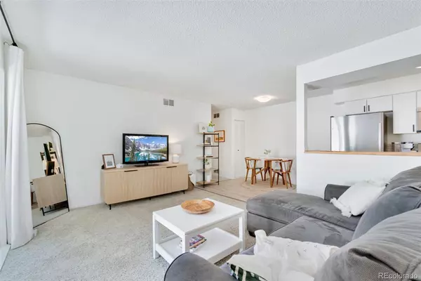 Denver, CO 80237,9255 E Lehigh AVE #208