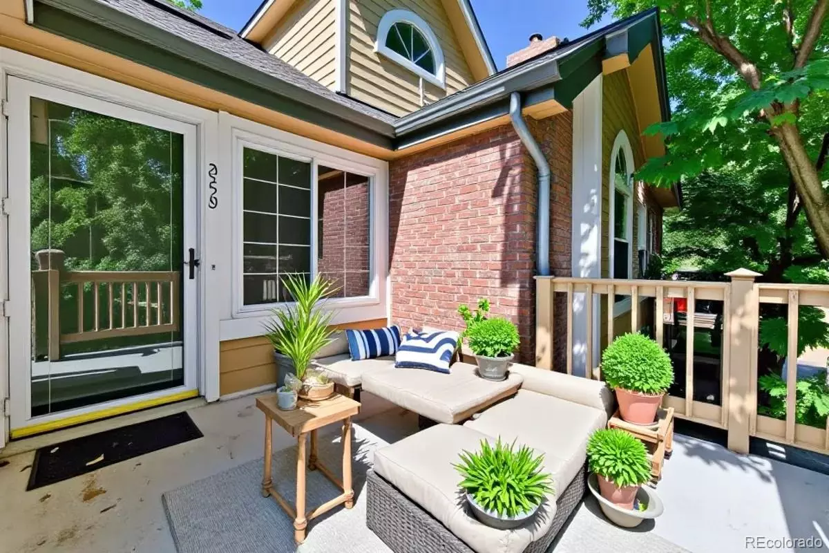 Aurora, CO 80015,4933 S Carson ST #208