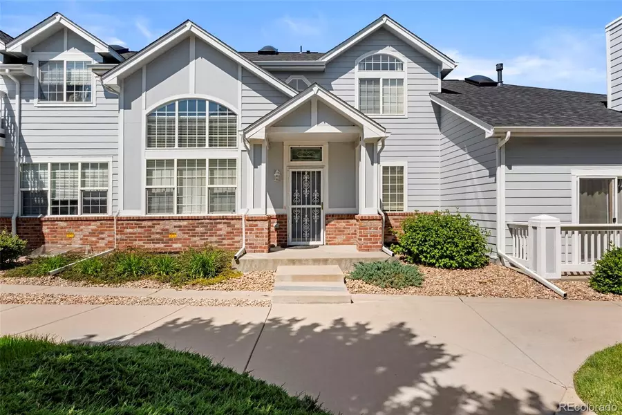 3026 S Waco CT, Aurora, CO 80013