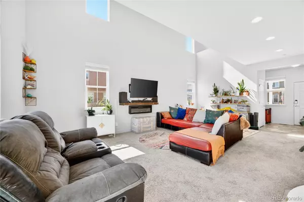 Strasburg, CO 80136,2274 Adams LN