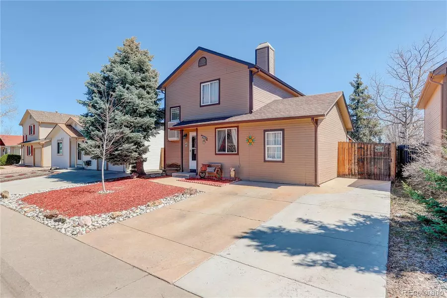 4502 S Pagosa CIR, Aurora, CO 80015