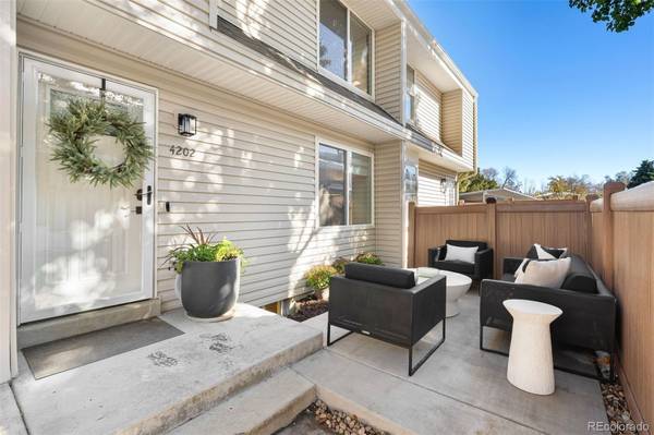 4202 E Maplewood WAY, Centennial, CO 80121