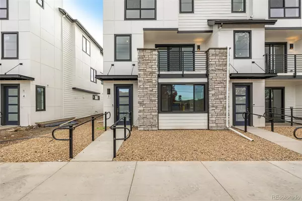 2076 S Holly ST #1, Denver, CO 80222