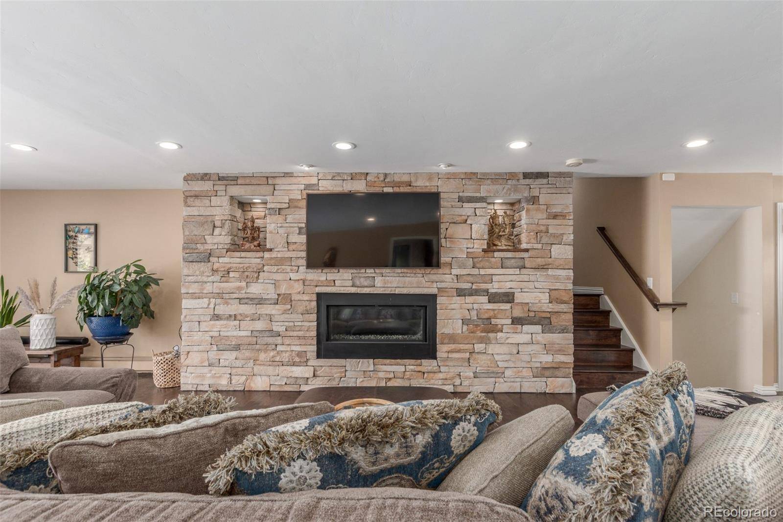 Morrison, CO 80465,5727 Colorow DR
