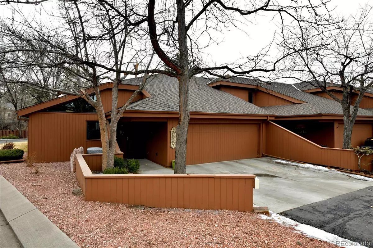 Colorado Springs, CO 80907,2372 Wood AVE