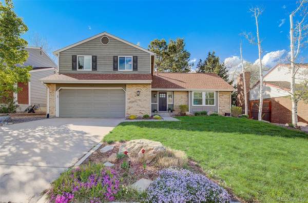 953 E Nichols AVE,  Centennial,  CO 80122