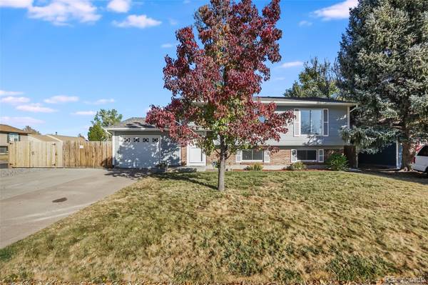 2700 W 100th DR, Denver, CO 80260