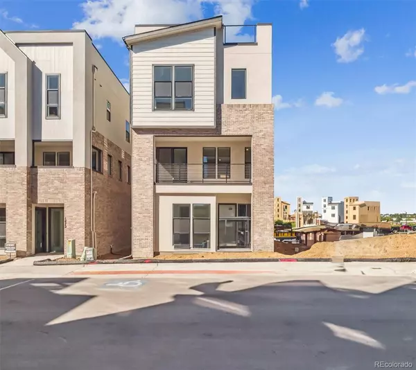 11466 E Briarwood CIR, Centennial, CO 80112