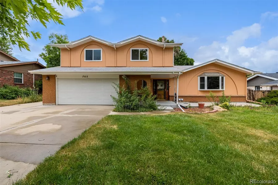 365 Titan ST, Aurora, CO 80011