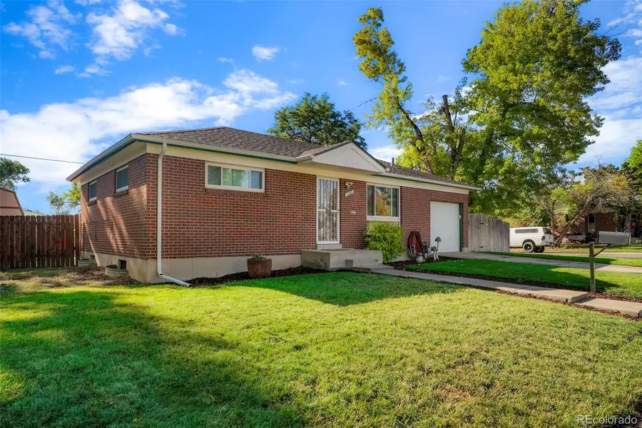 1164 Regina LN, Northglenn, CO 80233