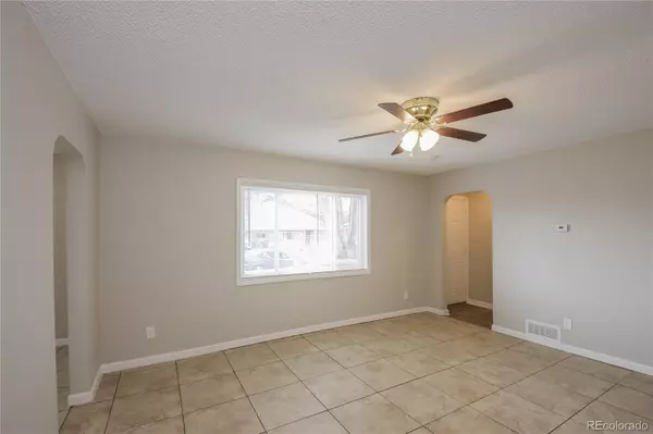 Thornton, CO 80229,9290 Ellen CT