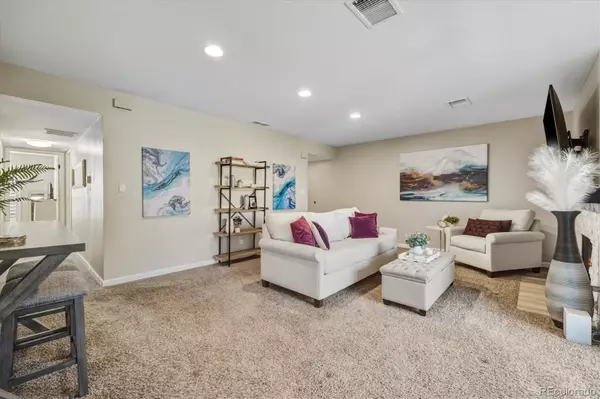 Centennial, CO 80112,7275 S Xenia CIR #F