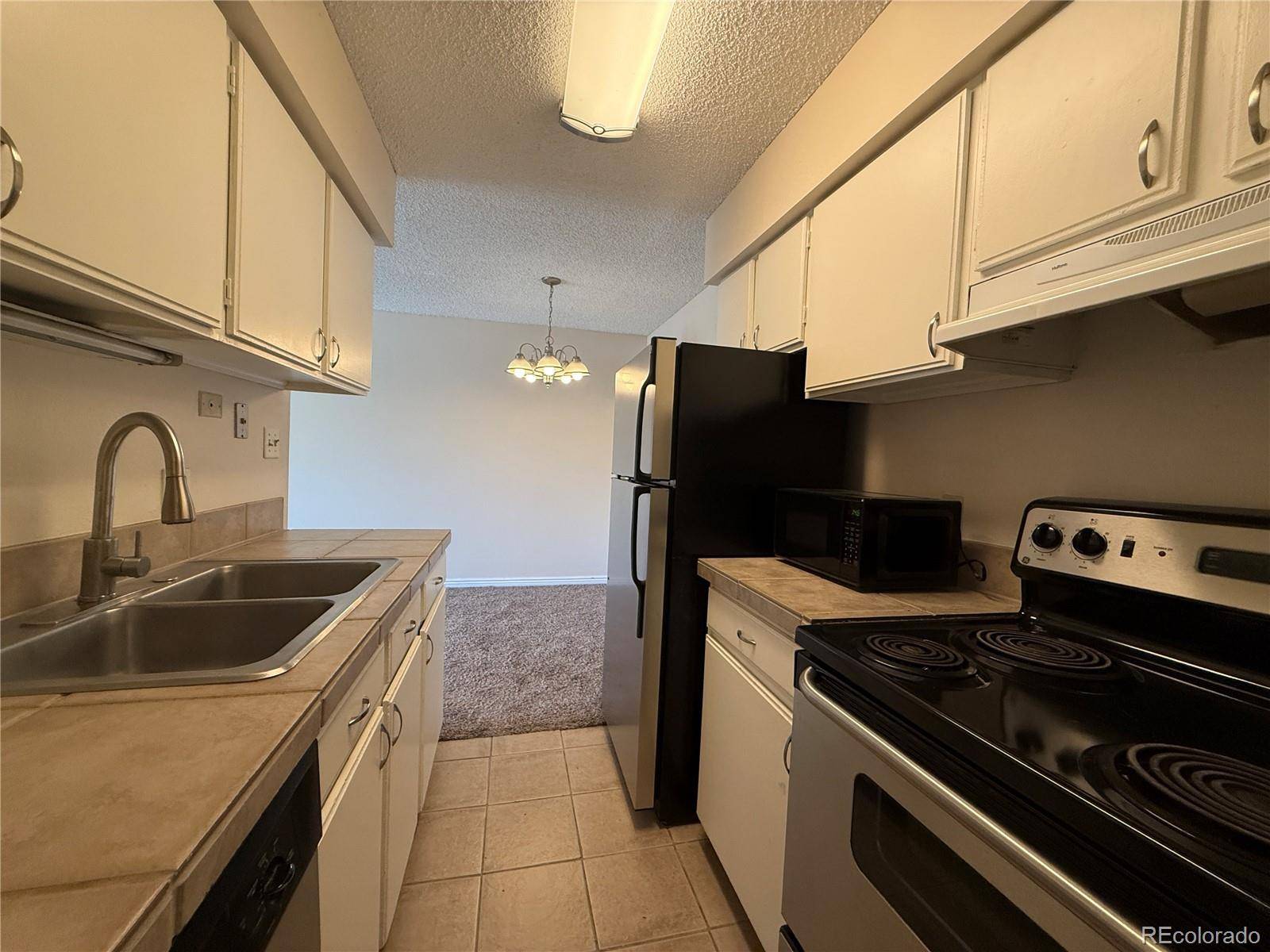 Denver, CO 80237,7695 E Quincy AVE #207
