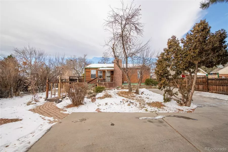 35 S Harlan ST, Lakewood, CO 80226