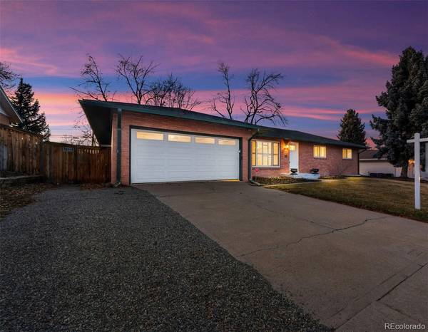 3565 S Holly ST, Denver, CO 80237