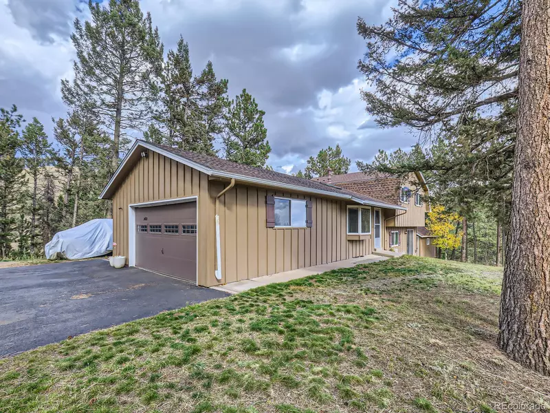 24697 Red Cloud DR, Conifer, CO 80433