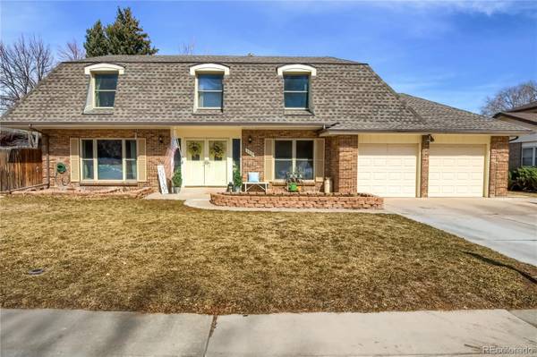 6711 W Portland PL, Littleton, CO 80128