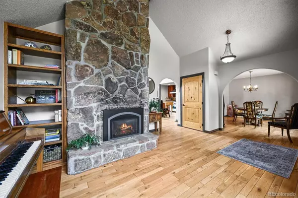 Golden, CO 80401,21532 Main AVE