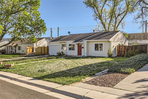 2900 S Grape WAY, Denver, CO 80222