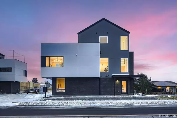10157 W 38th AVE, Wheat Ridge, CO 80033