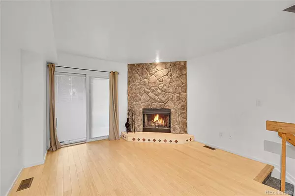 Lafayette, CO 80026,721 Julian CIR #721