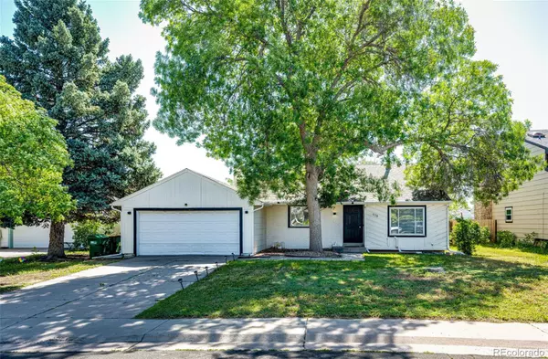 978 S Salida ST, Aurora, CO 80017