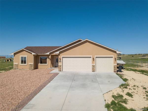 1665 N Calle Rosa DR, Pueblo West, CO 81007