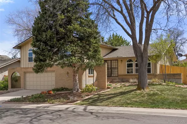 Englewood, CO 80111,10930 E Berry PL