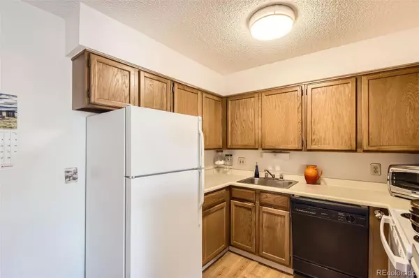 Wheat Ridge, CO 80033,10251 W 44th AVE #3-204