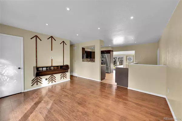 Lakewood, CO 80227,3352 S Holland WAY