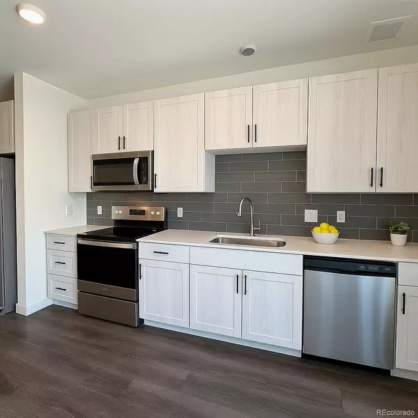 Denver, CO 80212,4900 W 29th AVE #301