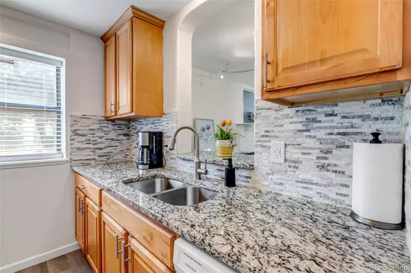 Englewood, CO 80111,9797 E Peakview AVE #C1