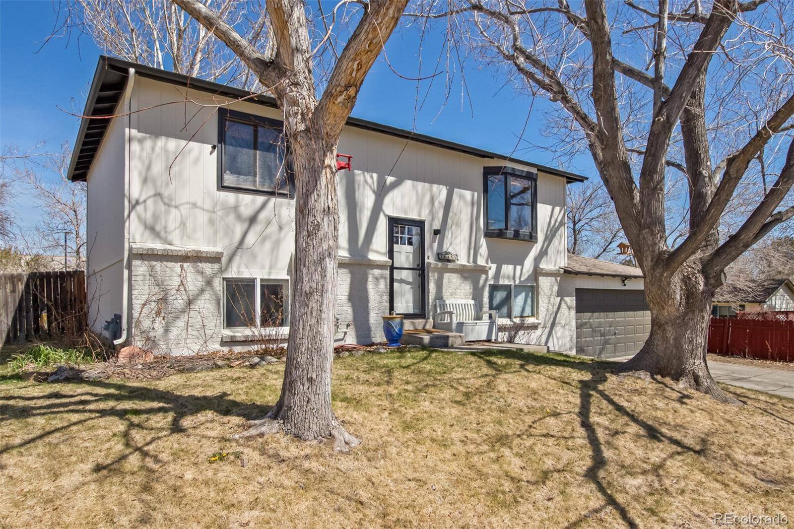 11155 W Hawaii PL, Lakewood, CO 80232